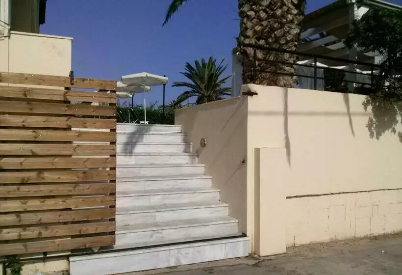 هتل Creta Aquamarine