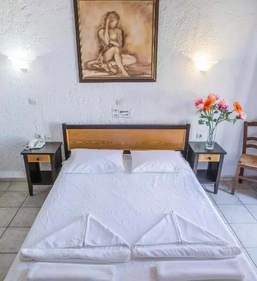 هتل Creta Aquamarine