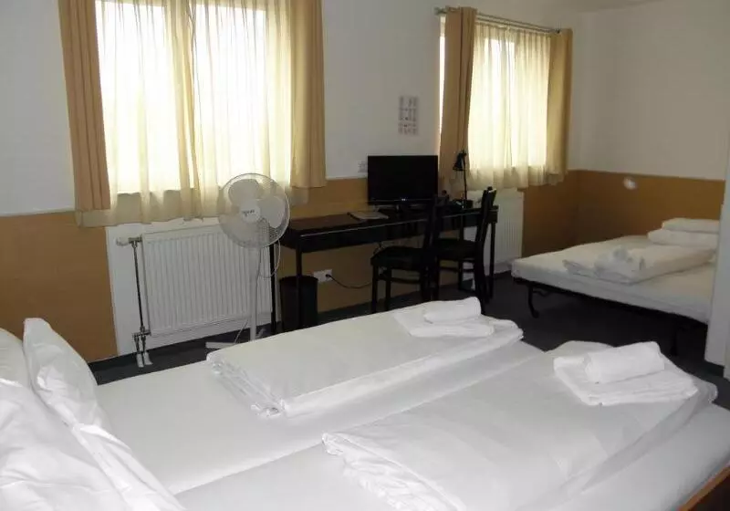 호텔 Donaustadt Kagran At Metro U1