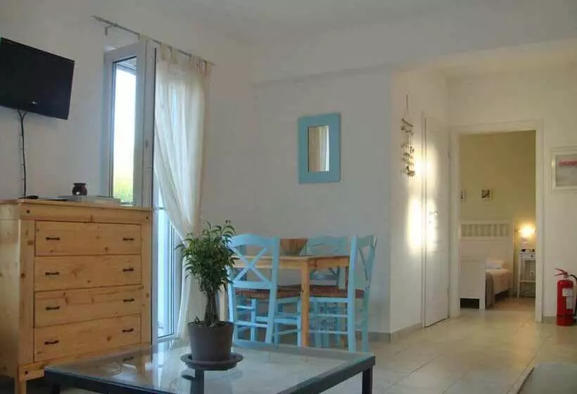 Отель Indigo Studios