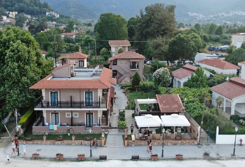 Hotel Kamelia & Semeli