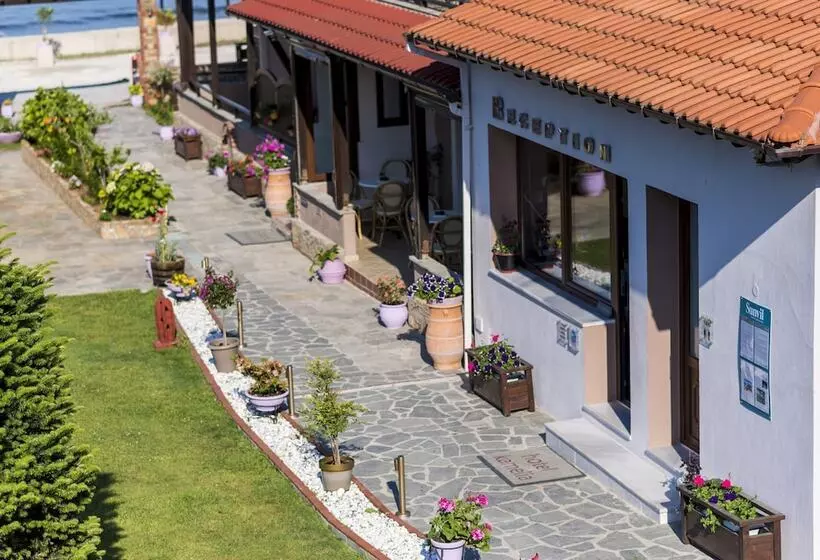 Hotel Kamelia & Semeli