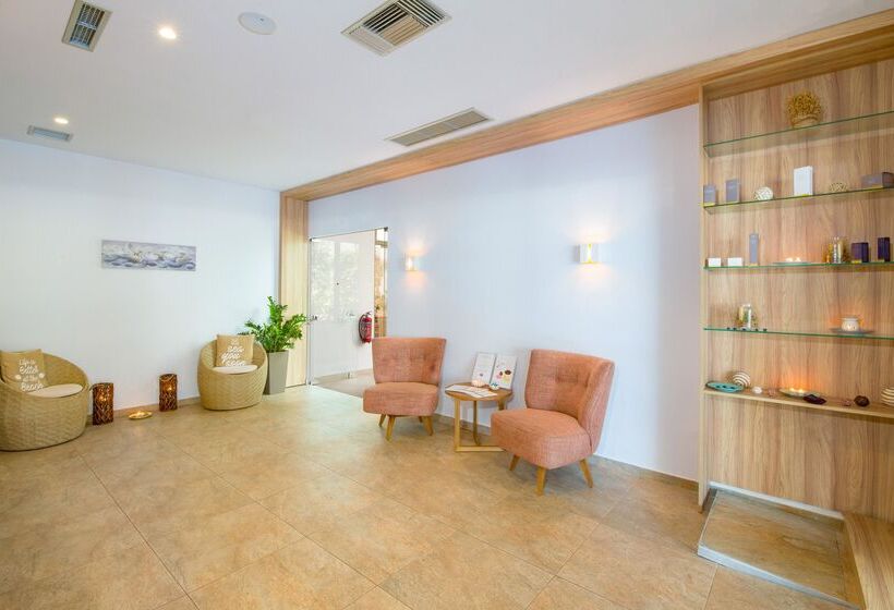 هتل Kiani Beach Resort Family All Inclusive