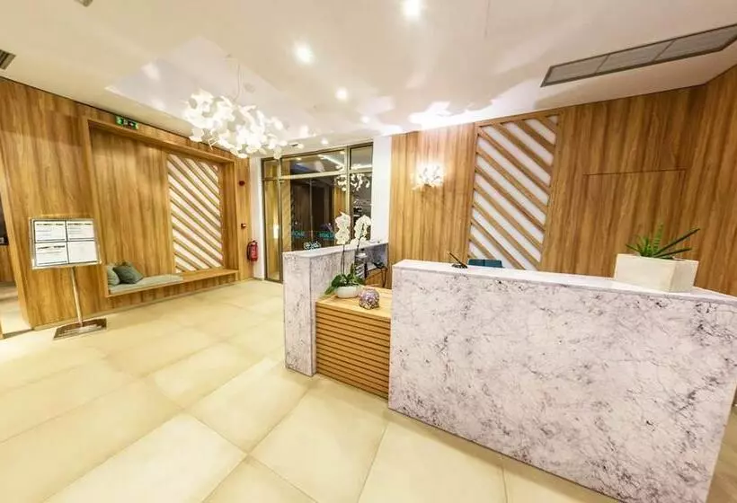 هتل Kiani Beach Resort Family All Inclusive