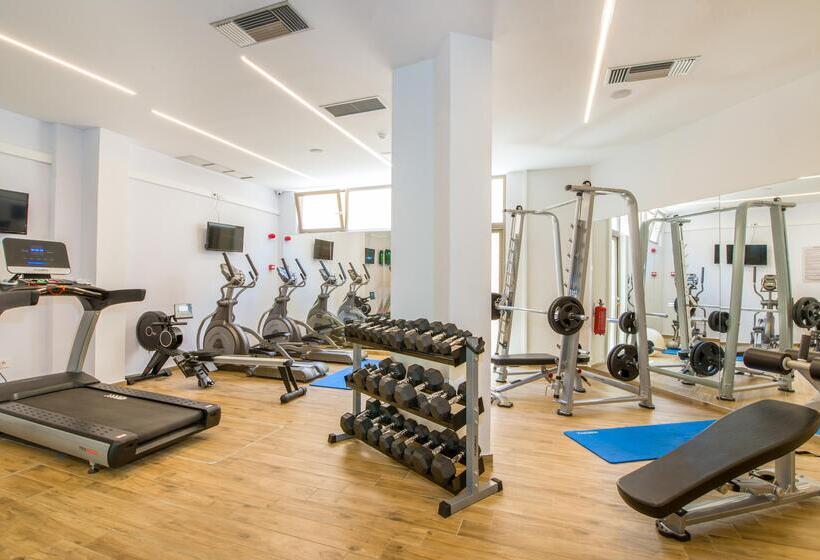 هتل Kiani Beach Resort Family All Inclusive