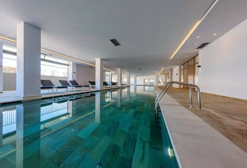 هتل Kiani Beach Resort Family All Inclusive