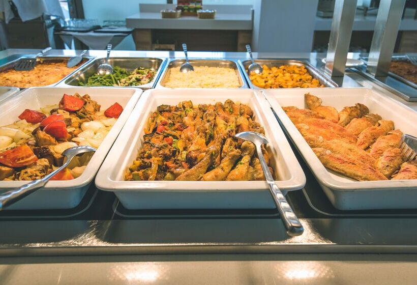 هتل Kiani Beach Resort Family All Inclusive