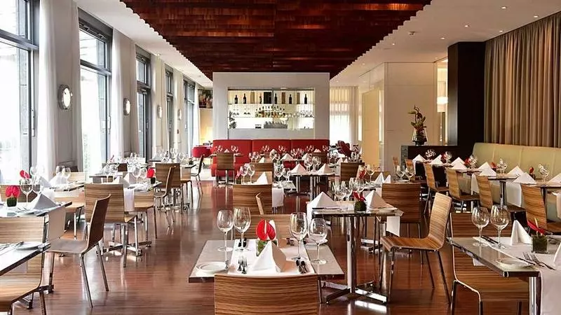 Отель Pestana Berlin Tiergarten