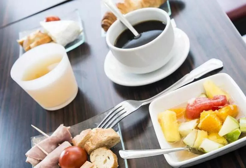 호텔 Hôtel Pont Rouge , Carcassonne