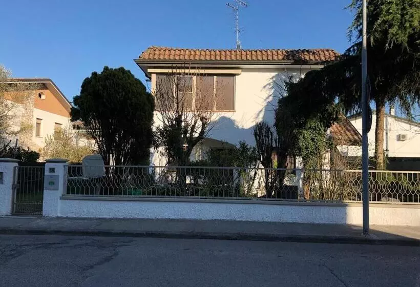 ペンション Alloggio Al Giardino