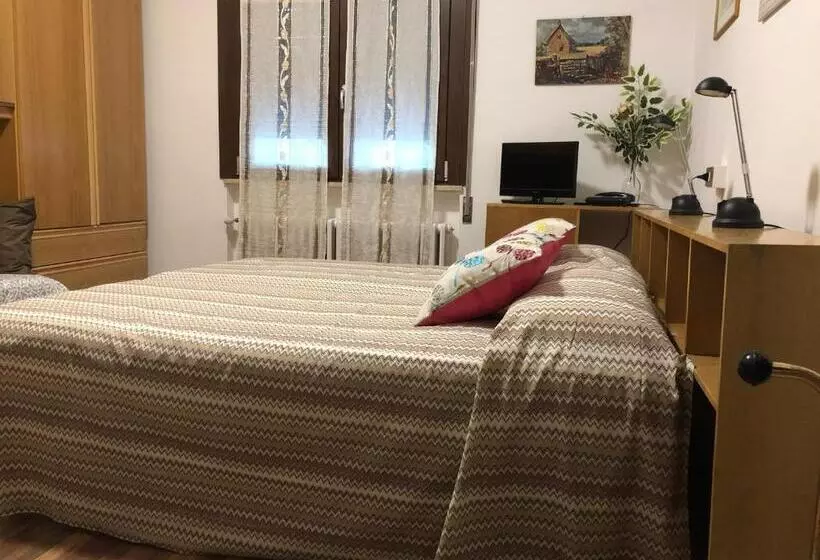 ペンション Alloggio Al Giardino