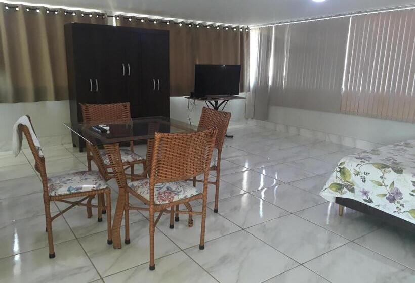 膳宿费 Uba Apart Imóveis