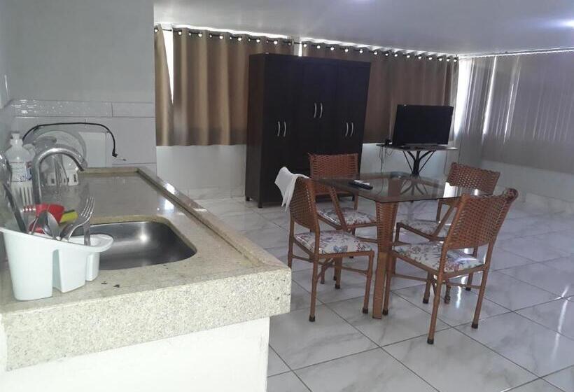 膳宿费 Uba Apart Imóveis