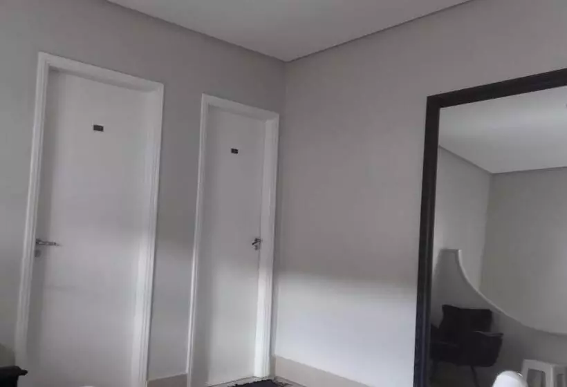 Majatalo Uba Apart Imóveis