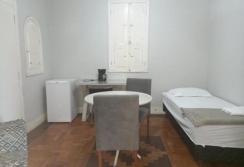 膳宿费 Uba Apart Imóveis