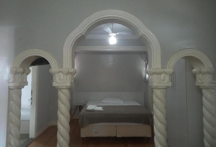 膳宿费 Uba Apart Imóveis