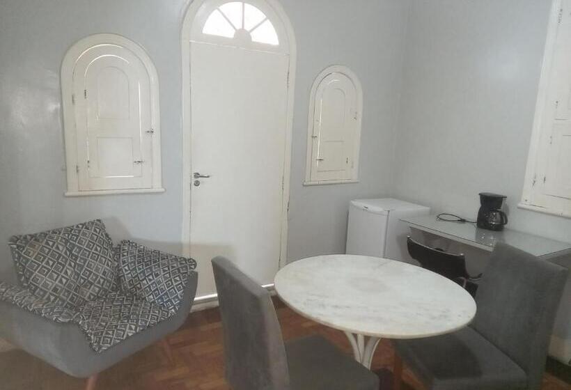 膳宿费 Uba Apart Imóveis