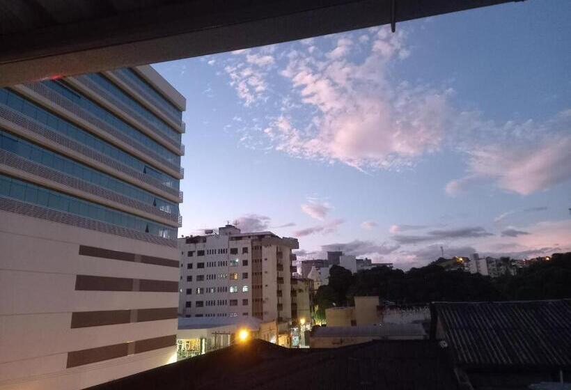 膳宿费 Uba Apart Imóveis