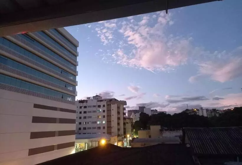 Majatalo Uba Apart Imóveis