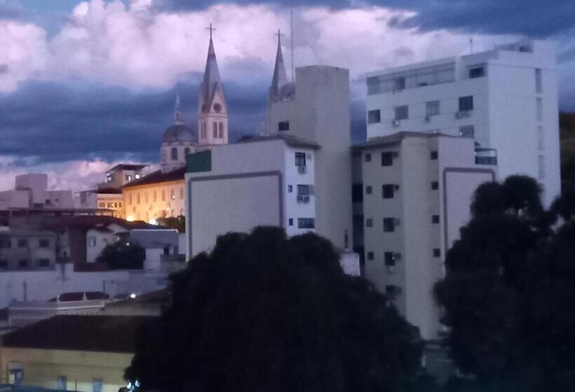 膳宿费 Uba Apart Imóveis