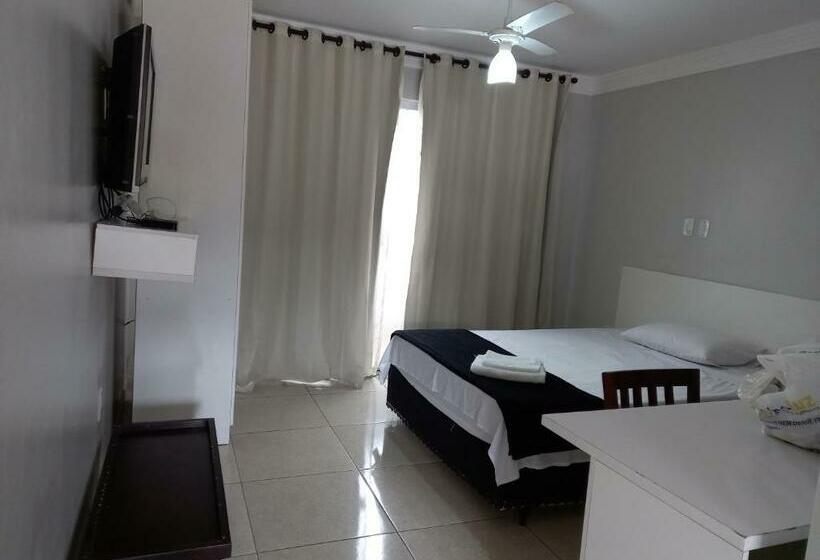 膳宿费 Uba Apart Imóveis