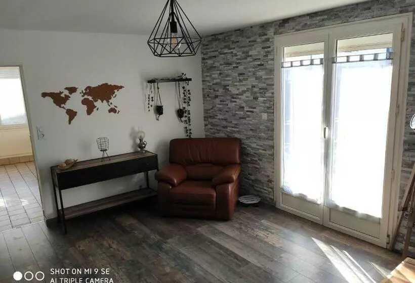 ベッドアンドブレックファースト Le Ranch   Chambres Privées   Proche Centre Ville