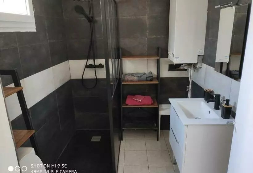 ベッドアンドブレックファースト Le Ranch   Chambres Privées   Proche Centre Ville