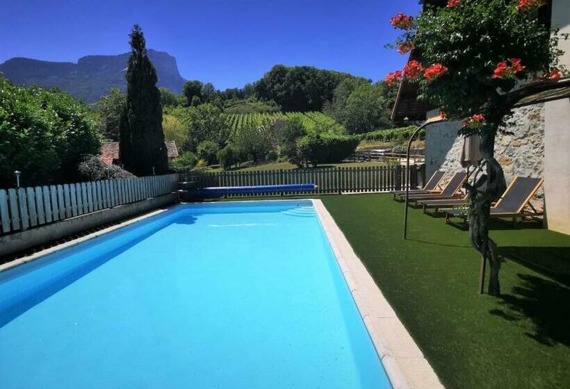 민박 L étang De La Tourne