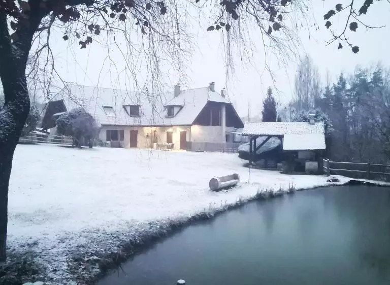 ベッドアンドブレックファースト L étang De La Tourne