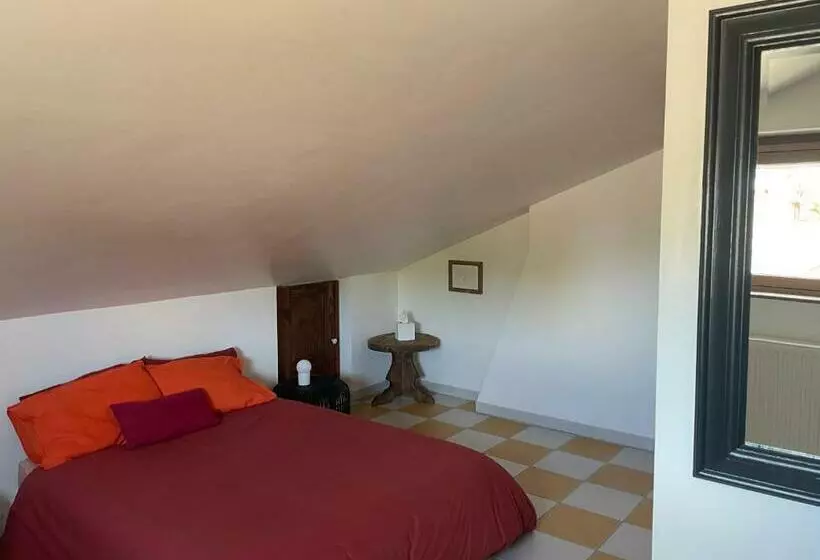 تختخواب و صبحانه Le Patio D Arles