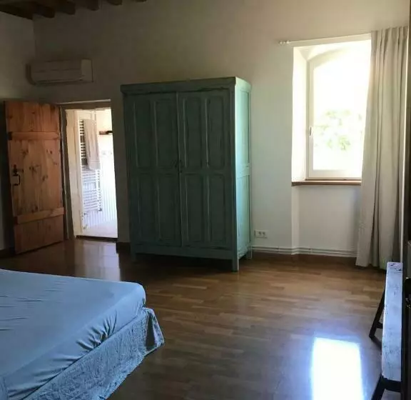 تختخواب و صبحانه Le Patio D Arles
