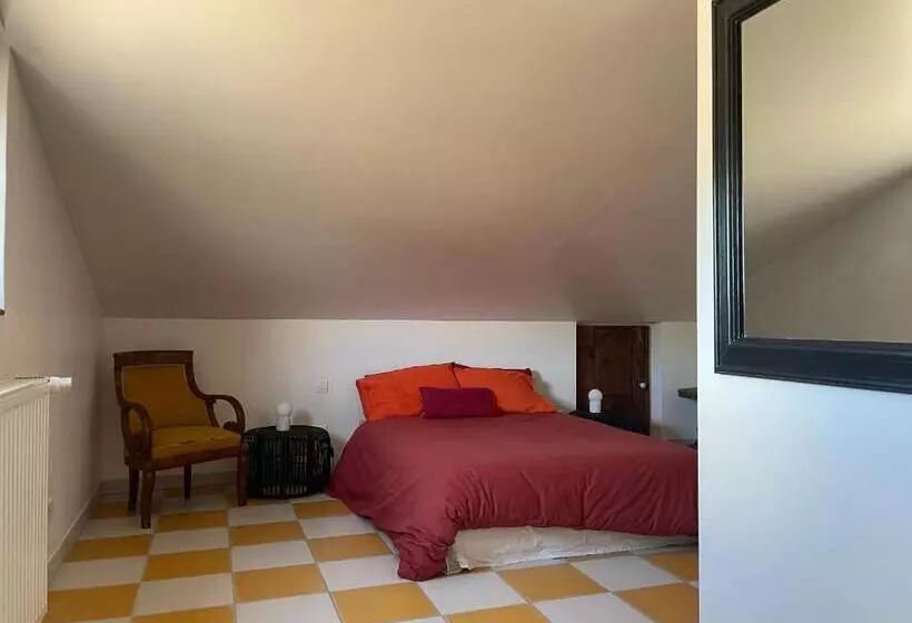 تختخواب و صبحانه Le Patio D Arles