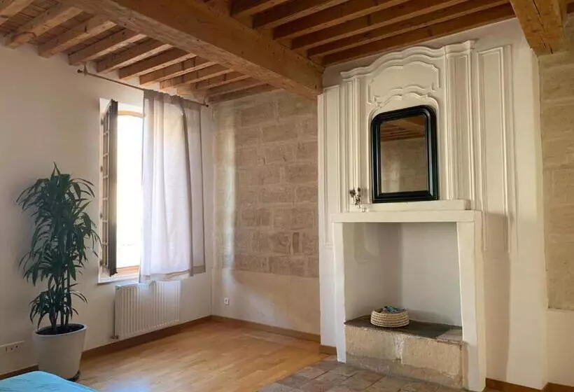 تختخواب و صبحانه Le Patio D Arles