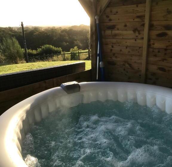 Jacquie S B&b  Dumfries Room With A View   Hot Tub