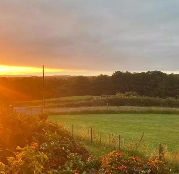 Jacquie S B&b  Dumfries Room With A View   Hot Tub
