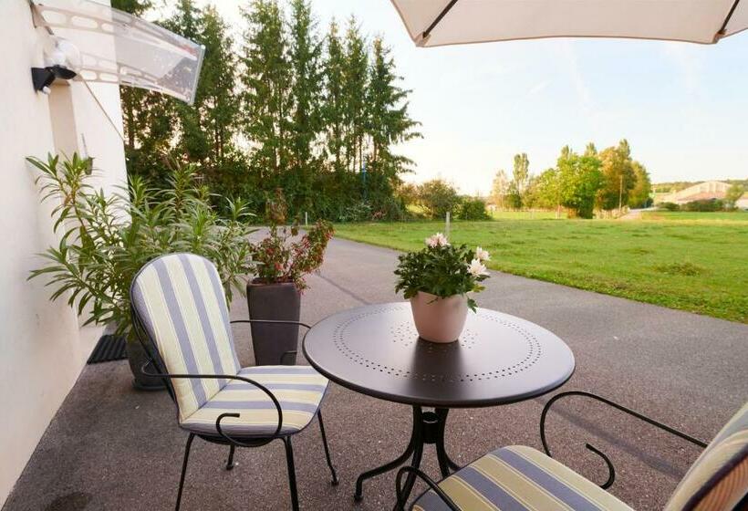 ペンション Chez Marie Claude