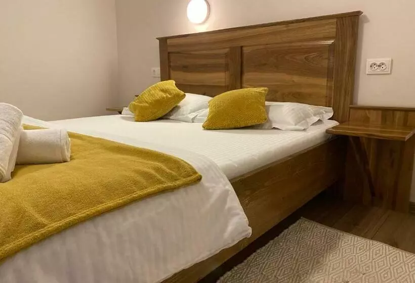 Majatalo Hanul Ursilor