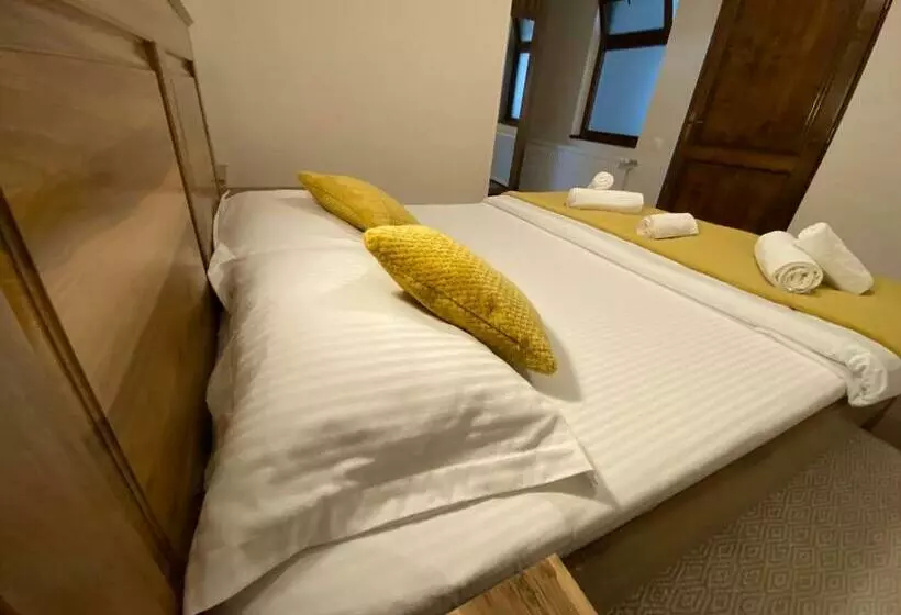 Majatalo Hanul Ursilor