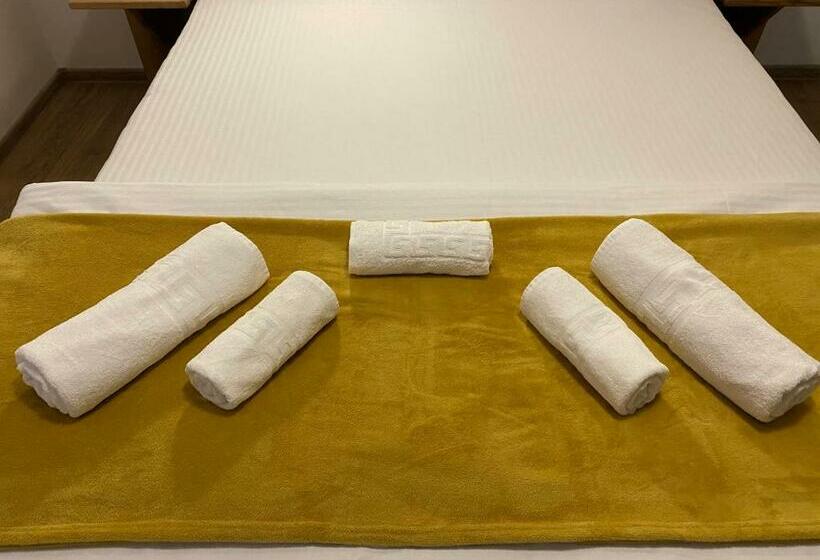 پانسیون Hanul Ursilor