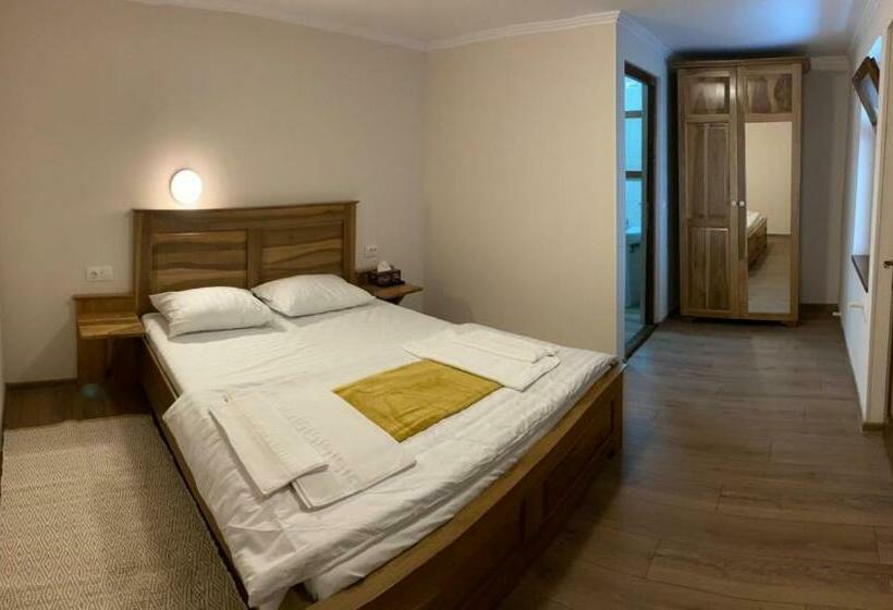 پانسیون Hanul Ursilor