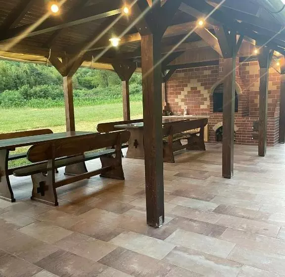 Majatalo Hanul Ursilor