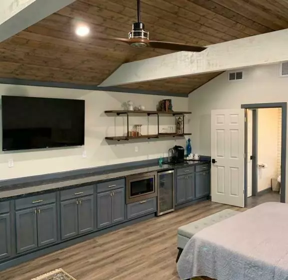 Majatalo Salado Cottage Retreat Near Downtown