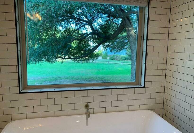 פנסיון Salado Cottage Retreat Near Downtown