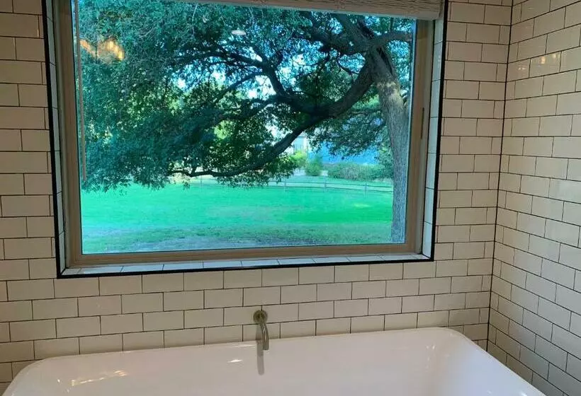 Majatalo Salado Cottage Retreat Near Downtown