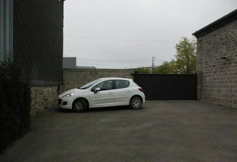 ベッドアンドブレックファースト Au Charme D Antan