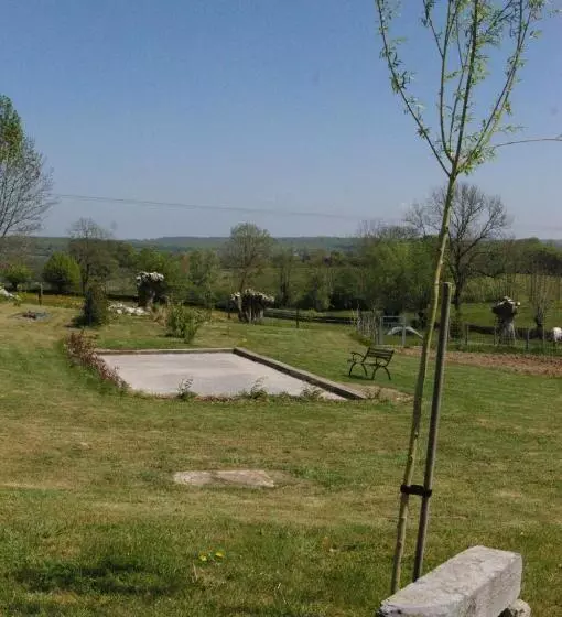 ベッドアンドブレックファースト Au Charme D Antan