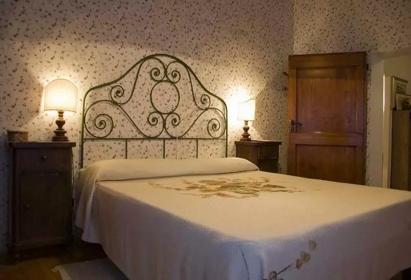 Aamiaismajoitus (B&B) Casa Dei Pini Country House