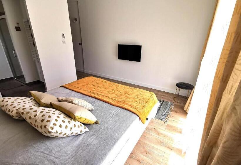 ベッドアンドブレックファースト Maison Balaguera