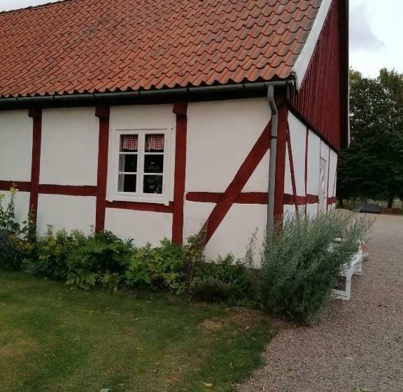 ベッドアンドブレックファースト Naturnära Charmigt Boende