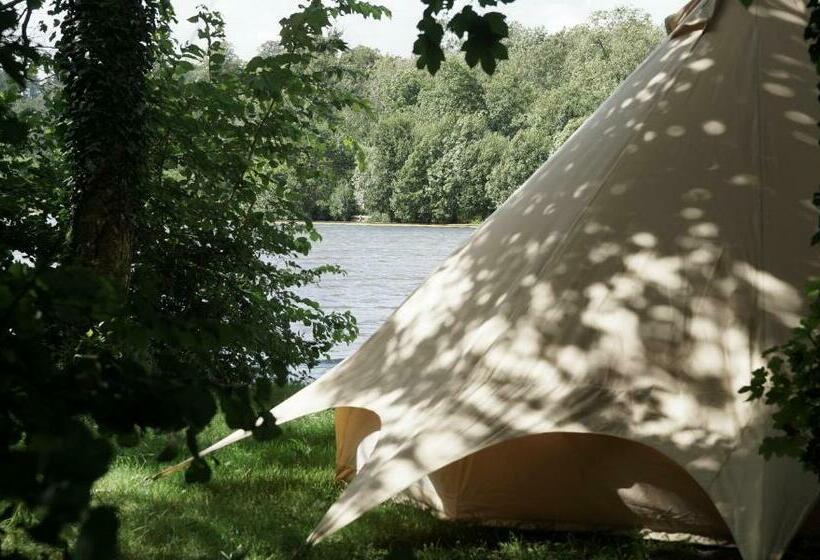 호텔 Marston Park Luxury Lakeside Bell Tents
